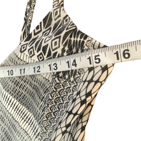 Jessica Simpson Size Small black and white Boho jumper with wide legs - Picture 10 of 12